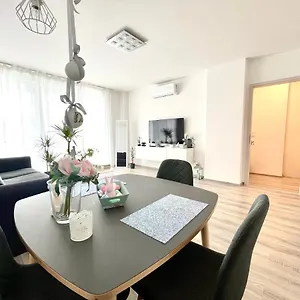 Appartamento West Budapest-edge Of Downtown-free Parking, Budapest