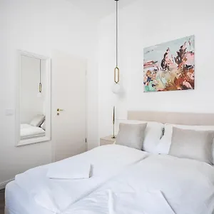 Appartamento E13 - Grand Boulevard Heritage - Location By Bqa, Budapest